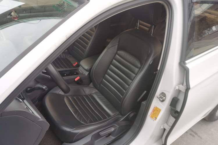 Used Volkswagen Lamando 2017 280TSI DSG Comfort Edition
