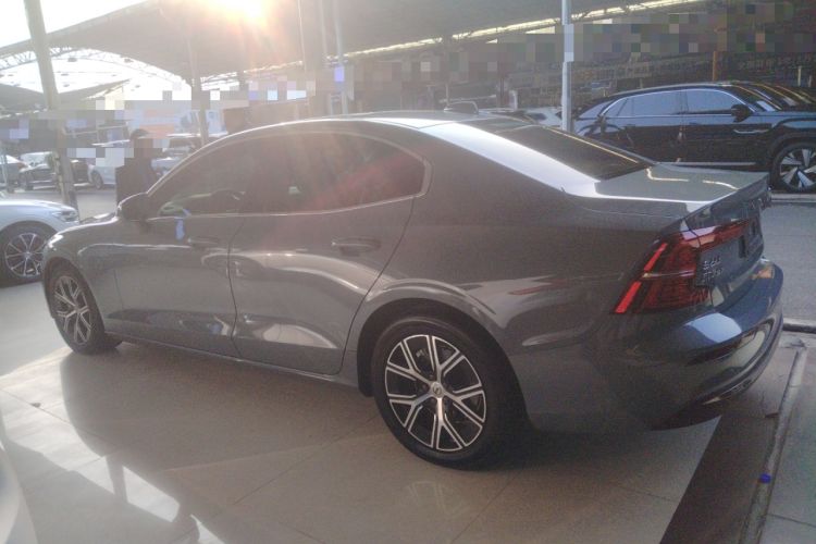 Used Volvo S60 2023 B4 Zhiyi Luxury Edition
