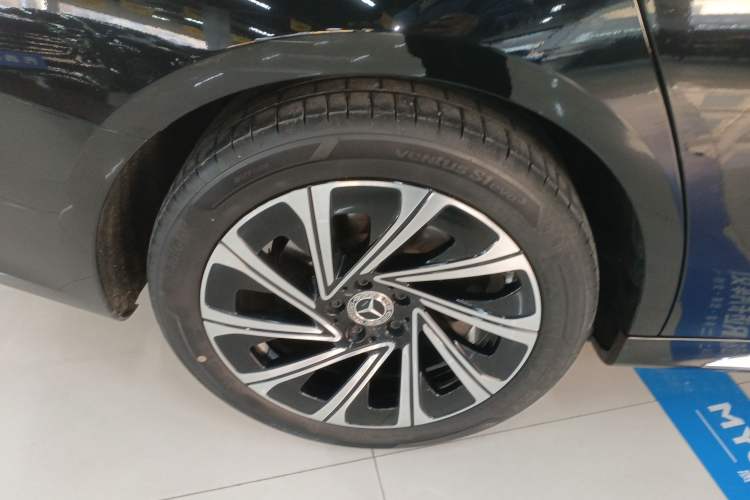 Used Mercedes-Benz E-Class 2024 E 300 L Luxury Model
