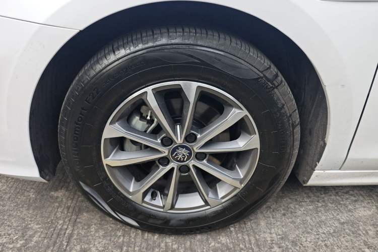 Used BYD Qin PLUS 2024 HONOR Edition DM-i 55KM Leading Model
