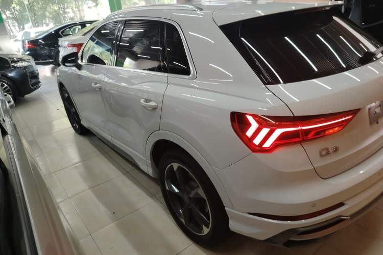 Used Audi Q3 2019 40 TFSI quattro Fashion Dynamic Model