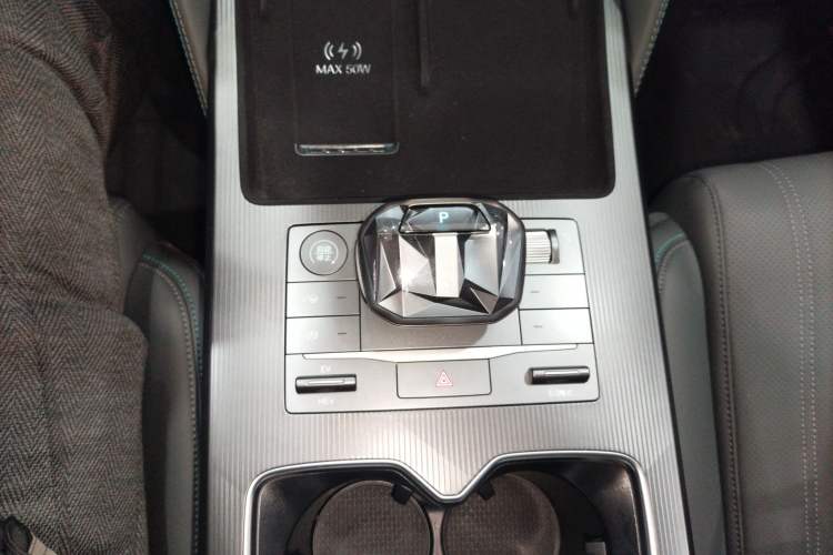 Used BYD Song L DM-i 2025 Intelligent Driving Version 112 km Beyond-Range Type
