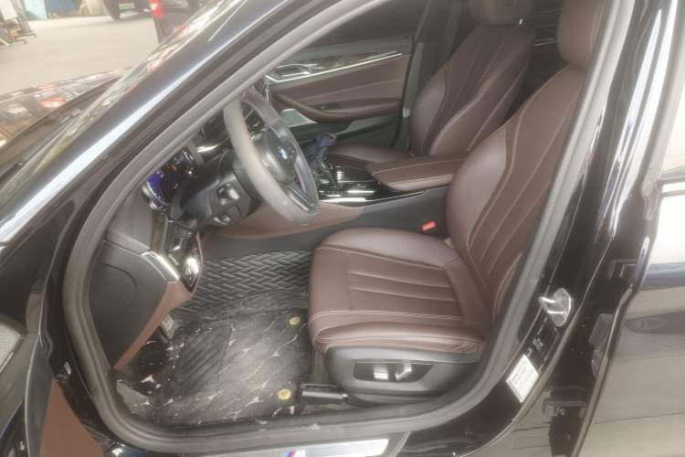 Used BMW 5 Series 2018 525Li M Sport Package