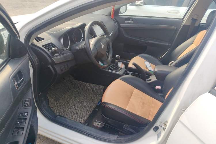 Used Mitsubishi Lancer EX 2013 Fashion Edition 1.8L Manual Comfort Version