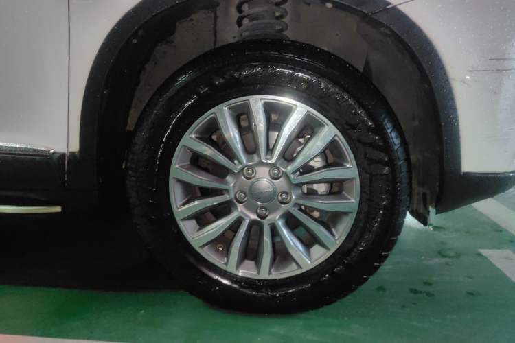 Used Haval H6 2015 Sport Edition 1.5T Automatic Two-Wheel Drive Luxury Model
