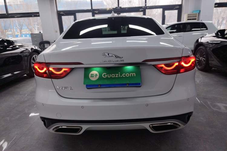 Used Jaguar XFL 2019 XFL 2.0T 250 PS Two-Wheel-Drive Luxury Edition