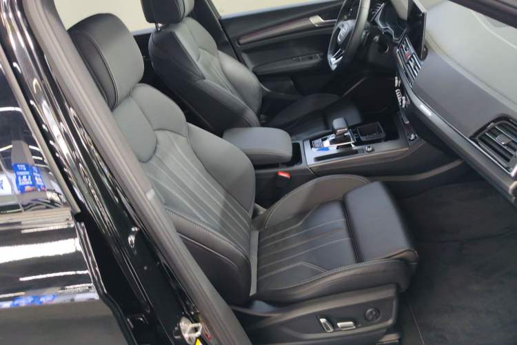 Used Audi Q5L 2023 40T Luxury Dynamic Model
