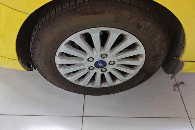 Used Ford Focus 2013 Hatchback Classic 1.8L Automatic Fashion Edition