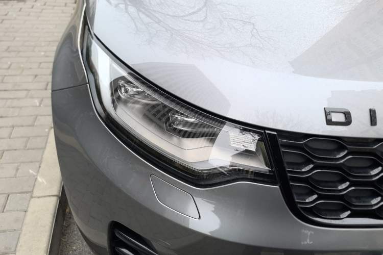 Used Land Rover Discovery 2023 Revised Version 360 PS R-Dynamic S