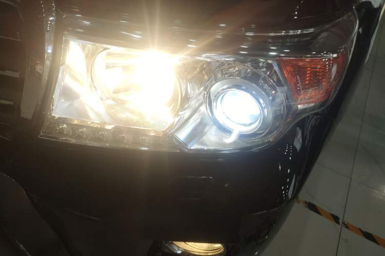 Used Toyota Land Cruiser 2012 4.0L Automatic VX