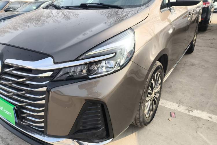 Used Buick GL8 2023 Land Executive Class Comfort Model
