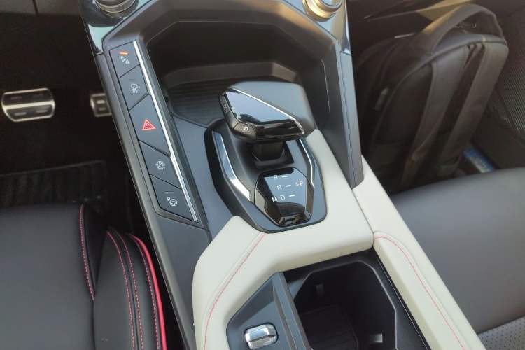 Used Lynk & Co 06 2020 1.5T YAO Halo
