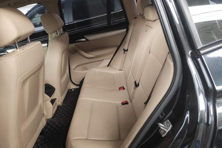 Used BMW X3 2016 sDrive20i
