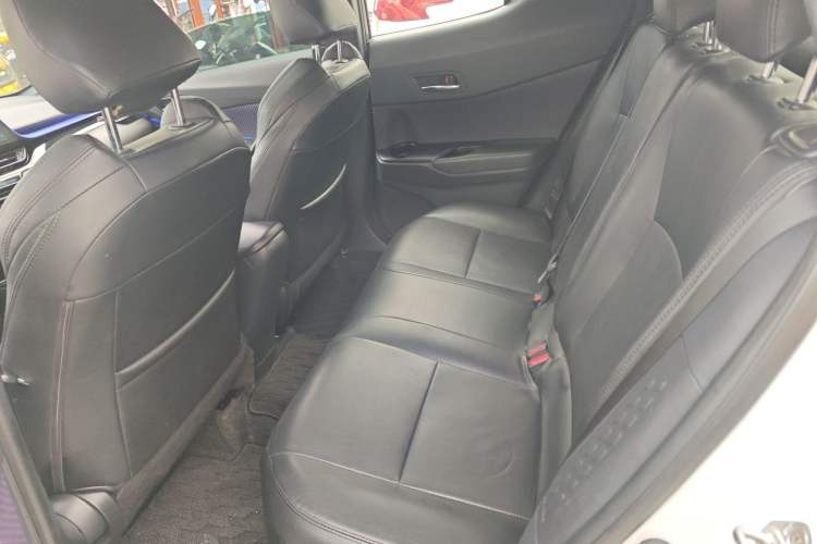 Used Toyota IZOA 2020 2.0L Enjoy Edition
