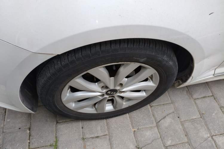 Used Kia K5 2014 2.0L Automatic GLS
