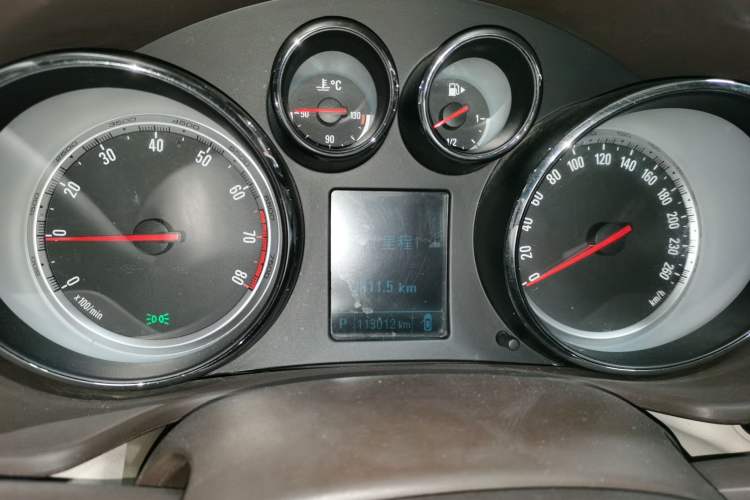 Used Buick Regal 2014 2.0L Leading Fashion Edition
