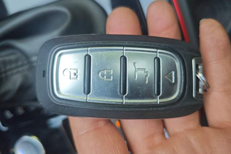 Used Dongfeng Aeolus Yixuan 2022 230T Automatic Adaptive-Beam Knight Edition