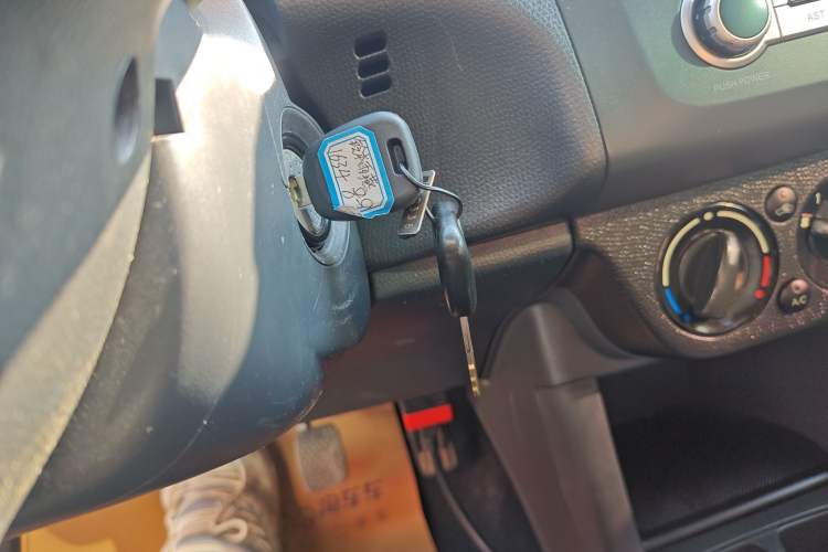 Used Suzuki Swift 2016 1.5L Manual Fashion Edition Cool Play Version
