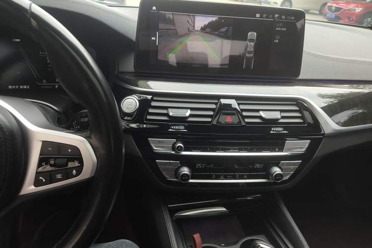 Used BMW 5 Series 2021 Facelifted 525Li M Sport Package
