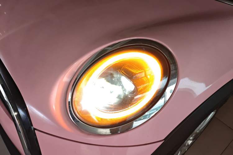 Used  MINI 2022 1.5T COOPER Classic Edition
