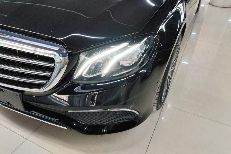 Used Mercedes-Benz E-Class 2019 Restyled E 300 L Sporty and Stylish Edition
