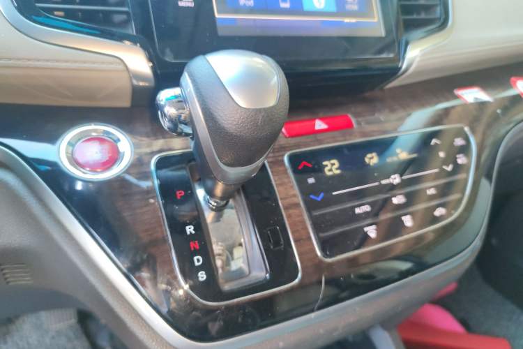 Used Honda Odyssey 2015 2.4L Smart Edition
