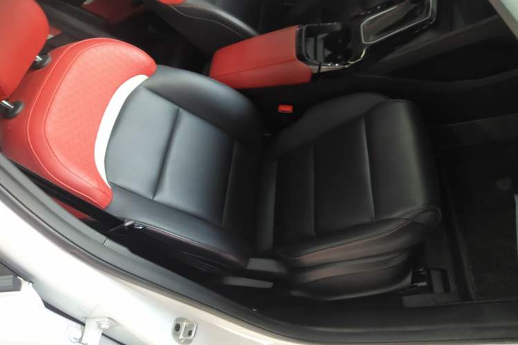 Used MG 5 2021 Revised Version 180 DVVT CVT Youth Luxury Edition