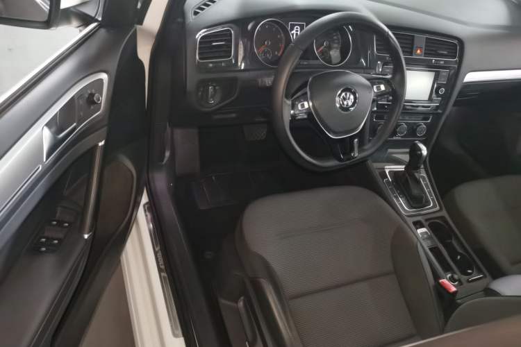 Used Volkswagen Golf 2018 1.6L Automatic Comfort Model