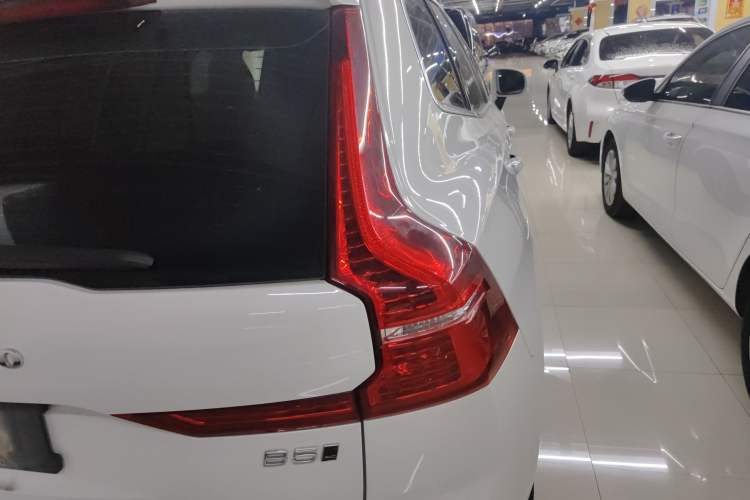 Used Volvo XC60 2024 B5 4x4 Smart Luxury Edition