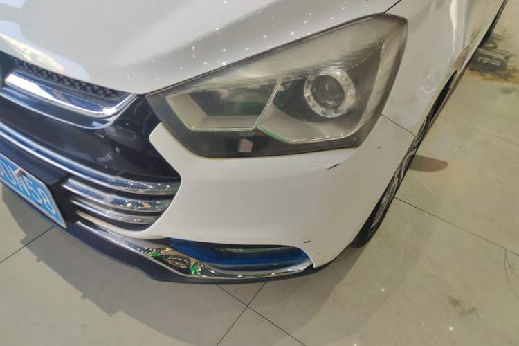 Used  Refine S2 2015 1.5L Manual Luxury Smart Model