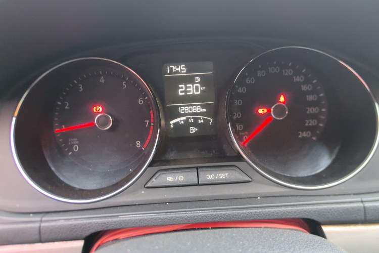 Used Volkswagen Lavida 2017 1.6L Manual Comfort Edition