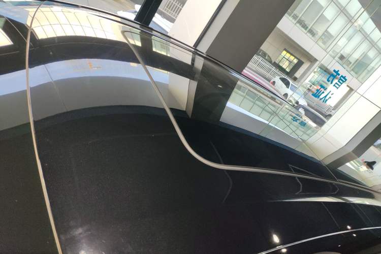 Used Volkswagen Viloran 2024 380TSI Premium Edition
