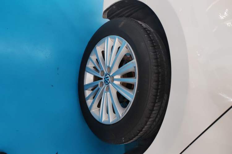 Used Volkswagen Gran Lavida 2013 1.6L Automatic Comfort Model
