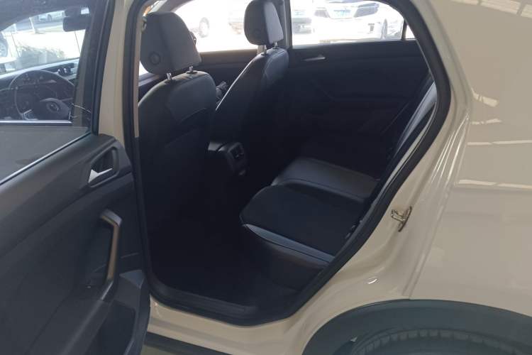 Used Volkswagen Tacqua 2023 200TSI DSG Joy-Connect Edition
