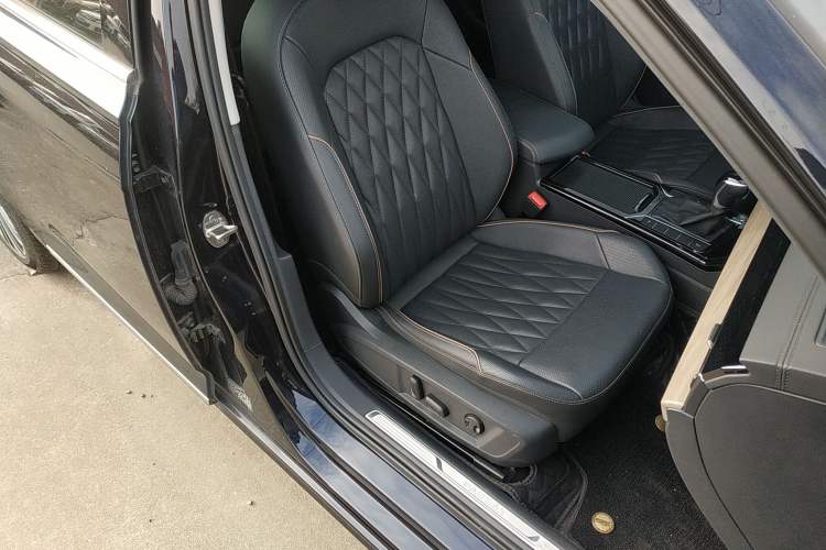 Used Volkswagen Passat 2021 330TSI Luxury Edition