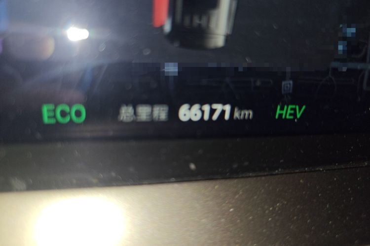 Used Denza D9 2022 DM-i 945 Luxury Model
