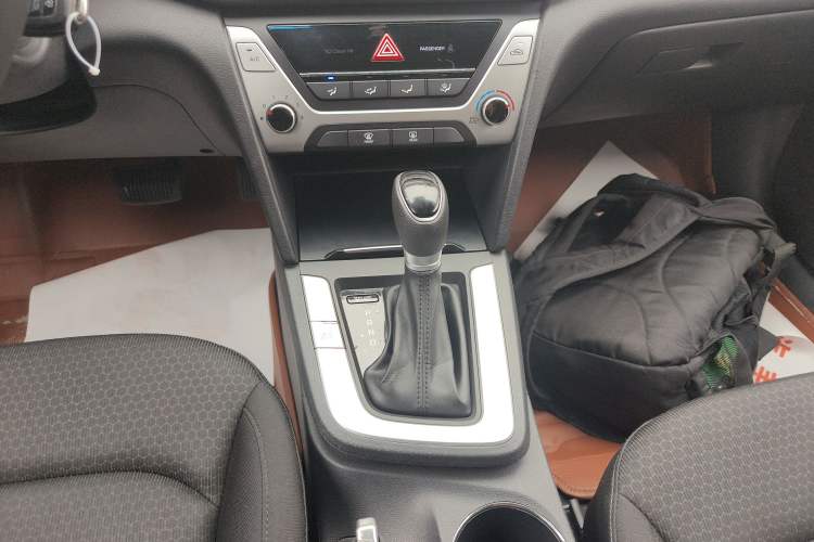 Used Hyundai Elantra 2016 1.6L Automatic ZhiXuan – Elite Version