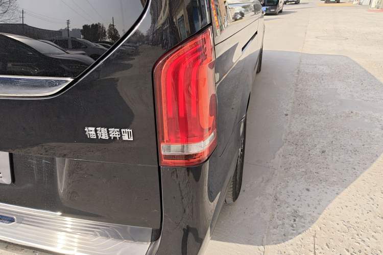 Used Mercedes-Benz V-Class 2018 V 260 L Prestige Extended Version China VI
