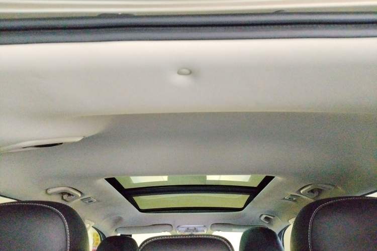 Used Geely Auto Emgrand X7 Sport 2016 1.8TD Automatic ZhiShang Model
