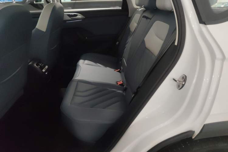 Used Volkswagen Tharu 2024 300TSI Two-Wheel-Drive Moon Luxury Edition