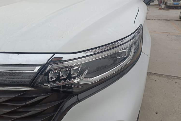 Used Roewe iMAX8 2021 400TGI Supreme Series Lu Zun Edition

