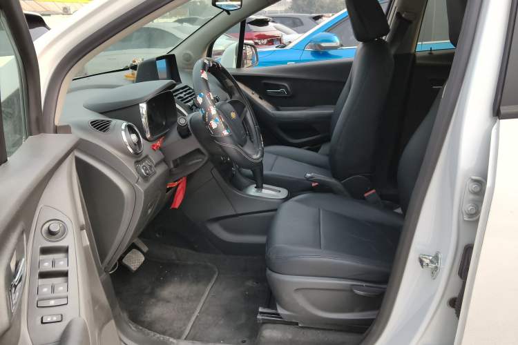 Used Chevrolet Trax 2016 1.4T Automatic Two-Wheel Drive Comfort Version with Sunroof
