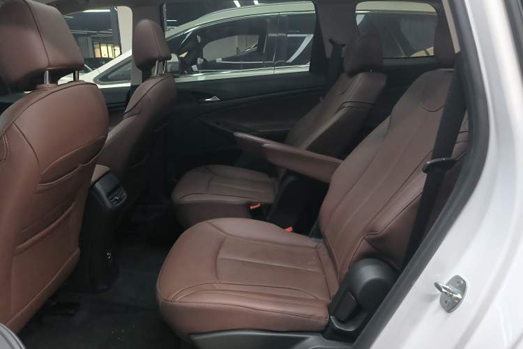 Used Buick GL6 2019 18T 6-Seater Connected Luxury Version China VI Standard
