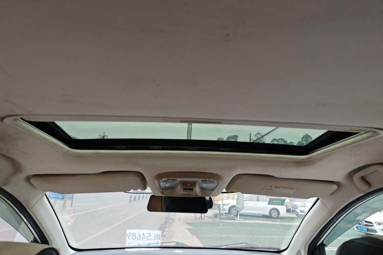 Used HYOSOW H3 2015 1.5L Manual Comfort Model
