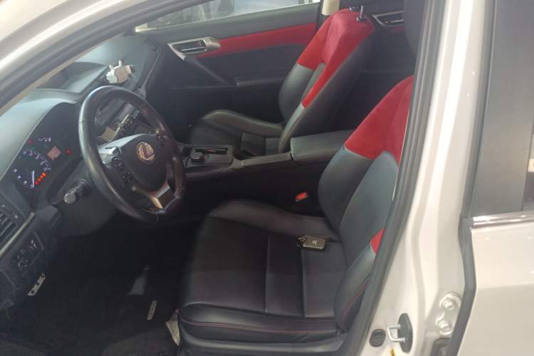 Used Lexus CT 2017 CT200h Comfort Edition Monochrome China V Standard