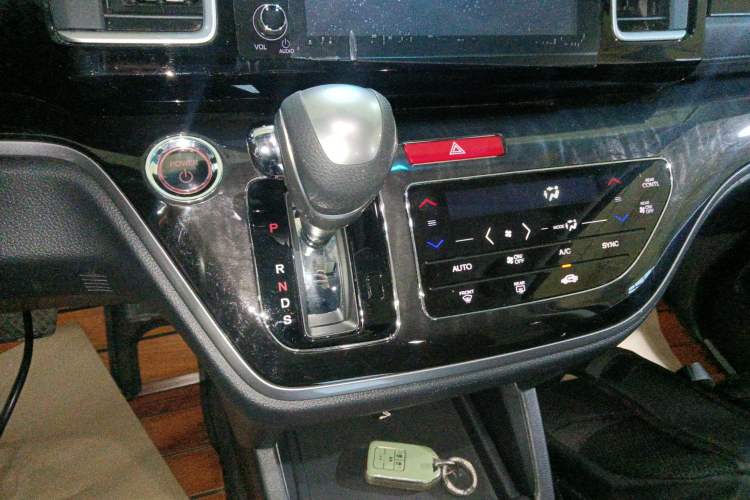 Used Honda Elysion 2019 2.0L Hybrid Luxury Edition
