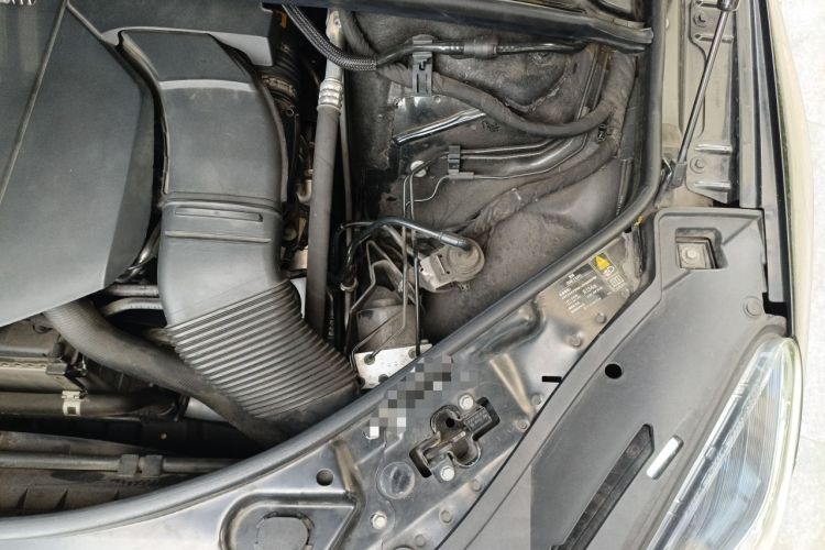 Used Mercedes-Benz R-Class 2017 R 320 4MATIC Business Edition Prestige Model
