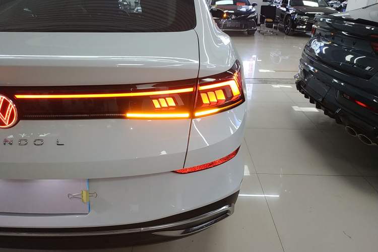 Used Volkswagen Lamando 2025 Lavida L 280TSI DSG Cool & Spicy Edition
