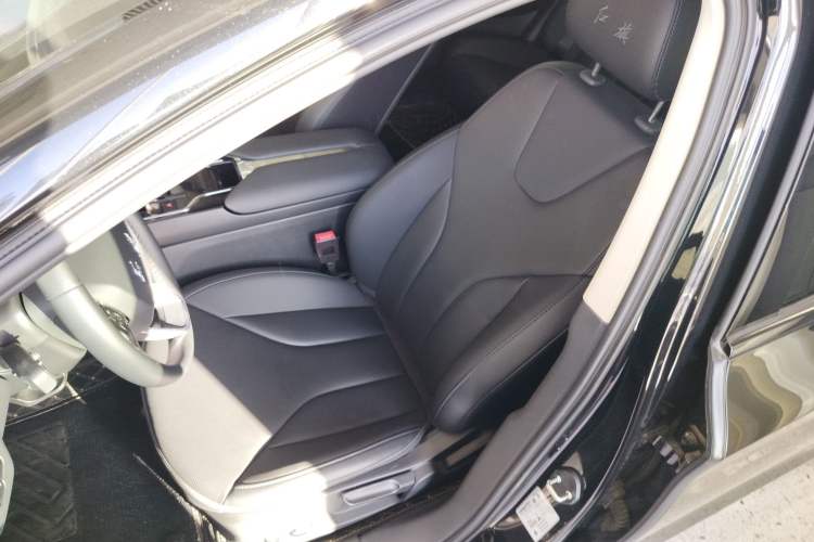 Used Hongqi E-QM5 2023 Revised Version Basic Travel Edition