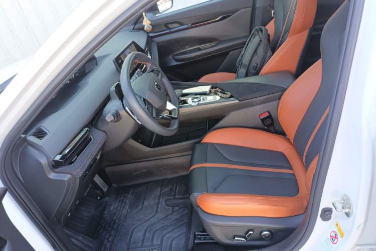 Used Changan UNI-V 2024 1.5T Prestige Sport Edition